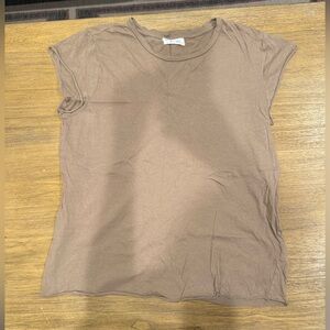 Carly Jean Los Angeles Venice Cotton Tee in Mocha Size L